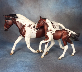 Lot 19 - Andalusian Mare and Foal in Blood Bay Pinto (molds #734 and #735)