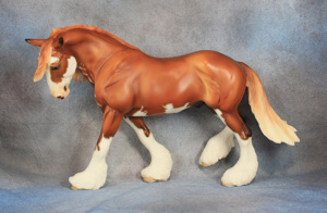 Lot 21 - Lacy Chestnut Pinto Othello with Flaxen mane and tail (mold #708)