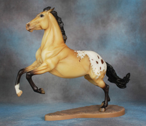 Lot 25 - Gaming Stock Horse in Dappled Buckskin Blanket Appaloosa (mold #730)